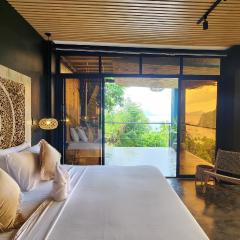 The Designer Glasshaus - Glamping at Karuna El Nido