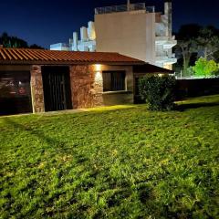 Veraneo en Punta: casa remodelada a estrenar