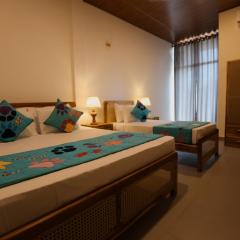 Coop Safari Hotel
