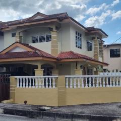 D' Serdang Homestay kepala batas Penang