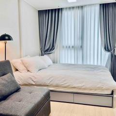 Myeongdong Residence high-rise floor#Euljiro#chungmuro#3 minutes from subway station #Namsan #Hanok village #Gyeongbok palace