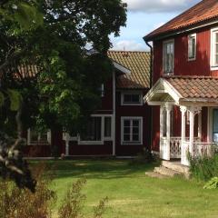 Historisches großes Holzhaus von 1860, Familienferienhof Sörgården 1, Åsenhöga, Granstorp