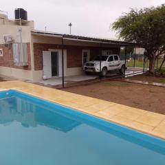 CASA QUINTA CON PILETA, GALERIA, IMPECABLE , AIRE, WIFI