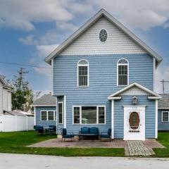 Luxurious 5 BR Home in the Heart of Sylvan Beach