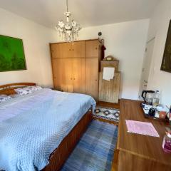 Convini Bed & Bathroom Homestay