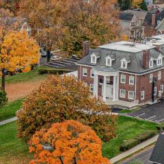 The Grandeur Estate