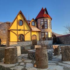 Fairytale Land - Heated pool