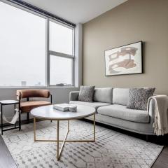 South Loop 1br w rooftop gym pool nr train CHI-990