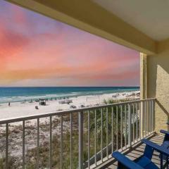 Sandy Bottoms Beachfront Studio On The Sand