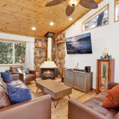 Natures Delight Big Bear~ Hot Tub~ Resort Chalet~