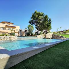 Balcon de la Laguna Ground Floor 3 BR - By OYOOSTAYS