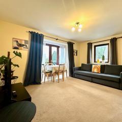 Super Apartment next to Bicester Village Sleeps 4