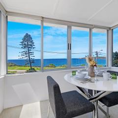 Ocean View 1 bedroom Private Apartment next to Maroubra Beach