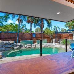 Holloways Beach Haven 4BR - Pool, 300 mtrs to beach