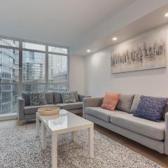 Cozy 2BR Close to CN Tower & Harbourfront