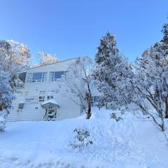 Schuss Alpine Club, Mt Buller