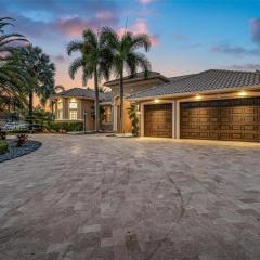 Luxury House in Pembroke Pines Newly Renovated With Pool And Security