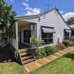 Buninyong Country Cottage