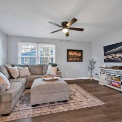 Downtown Gem, 2 Kings, 1 Queen, Newly Renovated