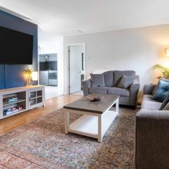 Near Historic Downtown Apex, Sleeps 8, King Bed
