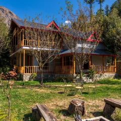 Boho Grove Cafe & Stay, Tirthan Valley