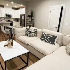 New 3BR condo near IAD airport weekly and monthly discount