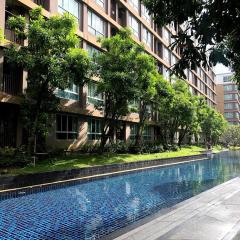 Cozy and delightful room with pool view