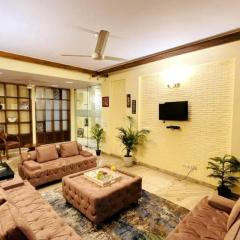 Fortune Home Service Apartment 4Bhk,D-36, Saket