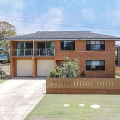 Byron's Beach House Mylestom