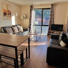 2 Bedroom Apartment Central Birmingham City Centre ( Parking )