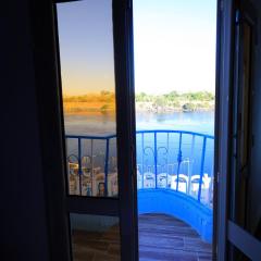 Nubian Popeye - Roof top - Nile View