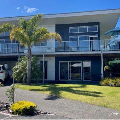 Aquila Waters - Whitianga Holiday Home