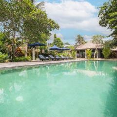 Deluxe Resort Villa Near Monkey Forest