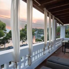 Seaview Apartment - Poros Relaxing Beachfront Flat