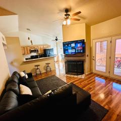 Cozy remodeled-condo near TUC Airport & Downtown