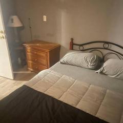 Cozy and affordable suite (near Rutgers, smartTV)