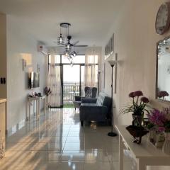 Benoni 3 Bedroom - Farah Biz Empire Homestay