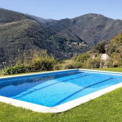 Rural apartment with nice views and shared pool