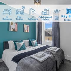 "Keysleeps Plymouth Pier Holiday Home with Free Parking"