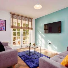 Sleeps 6 - Corporate & Family Stays - FREE Parking & WiFi