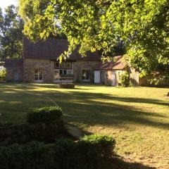 Maison de 4 chambres avec jardin clos et wifi a Souvigny