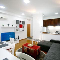 Monet Business Grade Apartment: ideal for Digital Nomads, MedTourist, Wellness