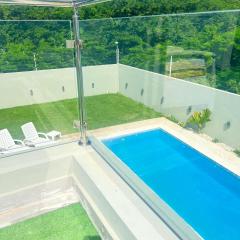 5 Star Villa minutes from Airport and Beaches