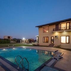 Alaya Stays 3 BHK Farmhouse wit Pvt Pool & Garden - Anantara