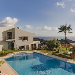 Exquisite Madeira Villa Villa Funchal Belair 4 Bedroom Panoramic Sea View Heated Pool Hot