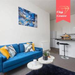 Stylish 2 Bed Apt in Leeds Centre - FREE Parking! Contact us for Better Offers!