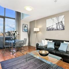 Loftstyle One Bedroom in the Heart of CBD SX504