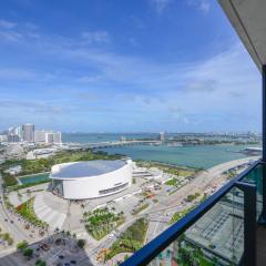Luxury Studio Steps Away from Bayfront Park