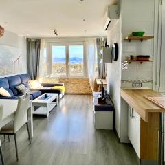 Espectacular apartamento junto al mar, con piscina en Málaga