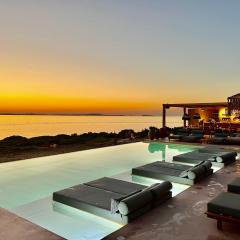 Akre Hotel - Designed for Adults